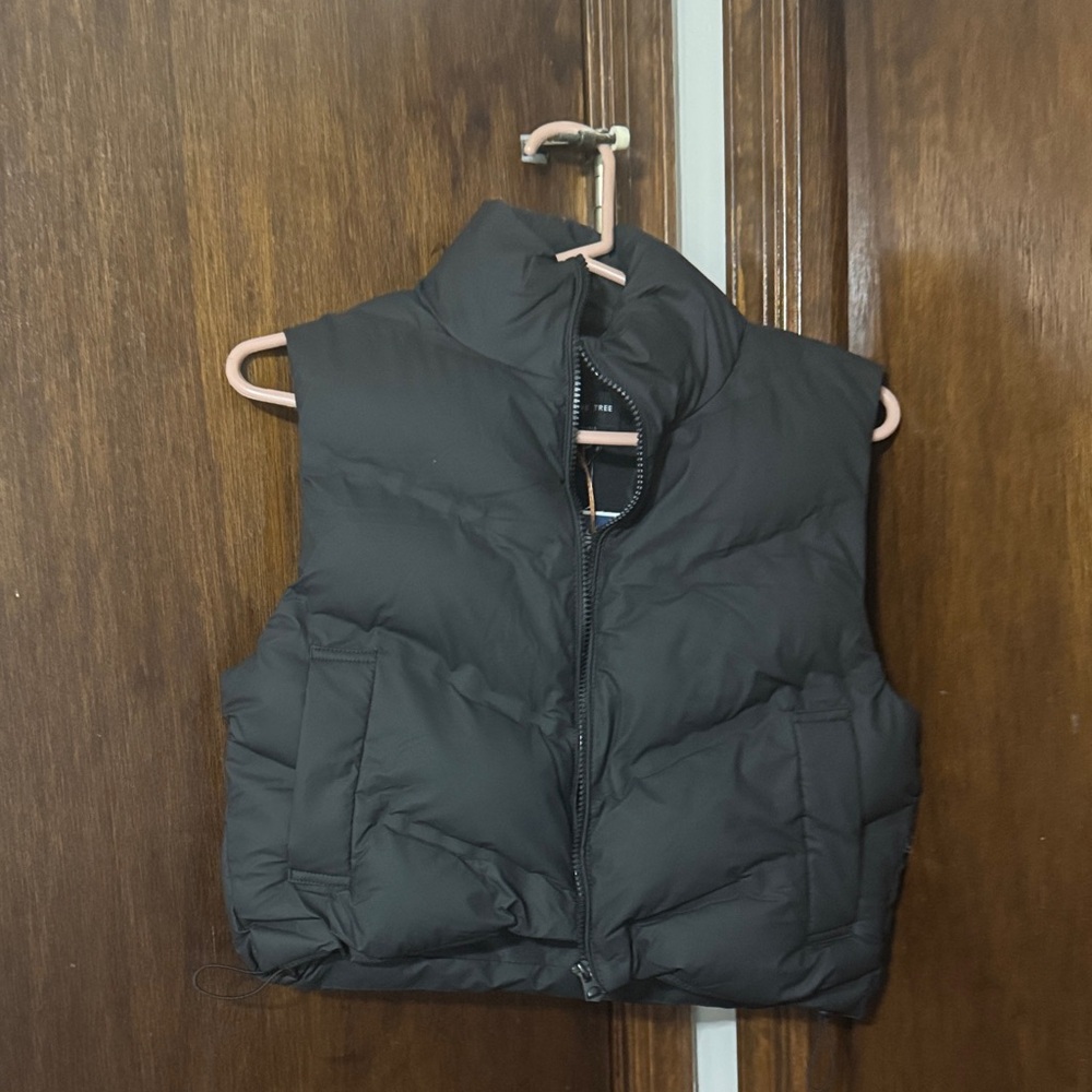 Love Tree Black Puffer Vest